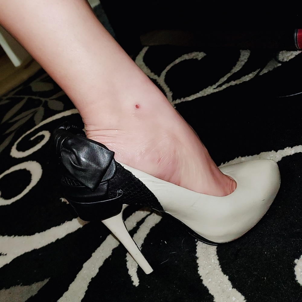 Shoes!!! - Picture 4 of 8